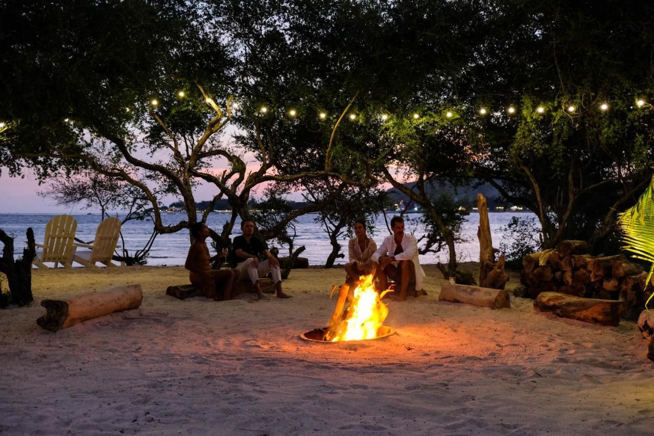 Le Pirate Gili Meno - Adults Only Otel Dış mekan fotoğraf